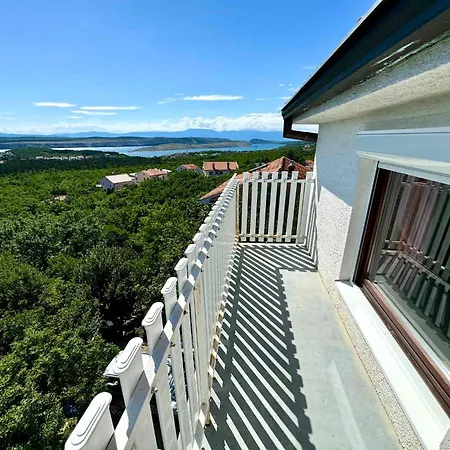 House And Apts. In 51055 자드라보노